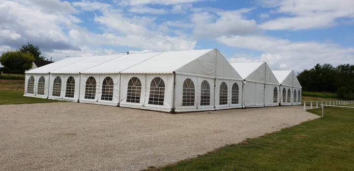 Location de chapiteaux pour mariage Sougé
